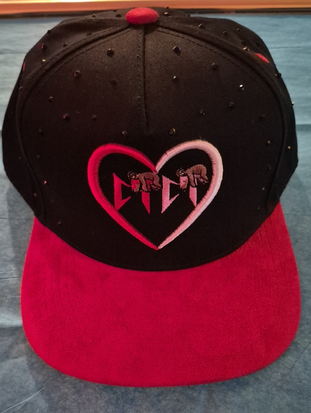 Black & Red Heart Logo Cap - Stylish Snapback